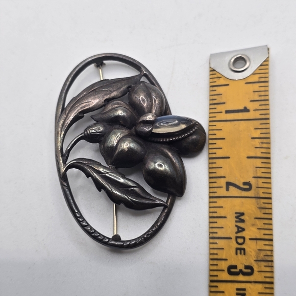 Sterling Silver Floral Brooch With Quartz - Picture 8 of 10